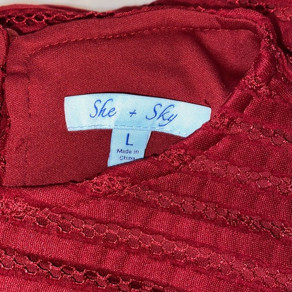 She + Sky Open Back Romper Medium - Picture 4 of 5